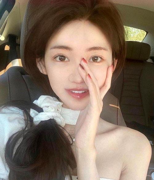 女网红吃瓜事件